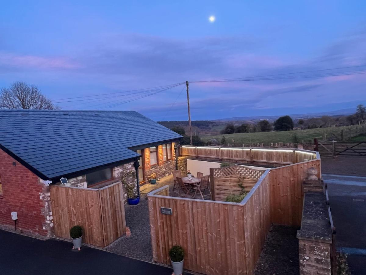 Апартаменты Penburren At Minster Farm West Херефорд Экстерьер фото